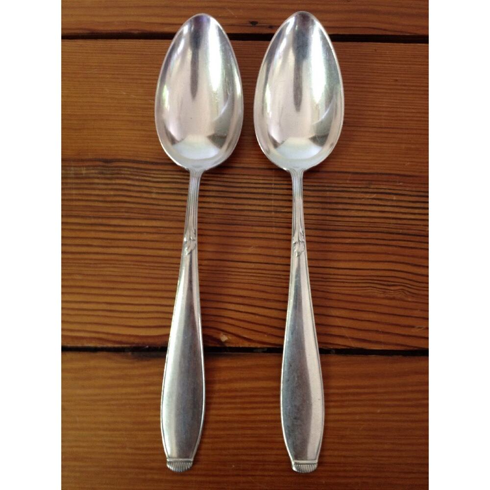 Pair of 2 Vitnage Antique WMF 90 Silverplate Fancy Leaf Spoons Flatware 7" Long